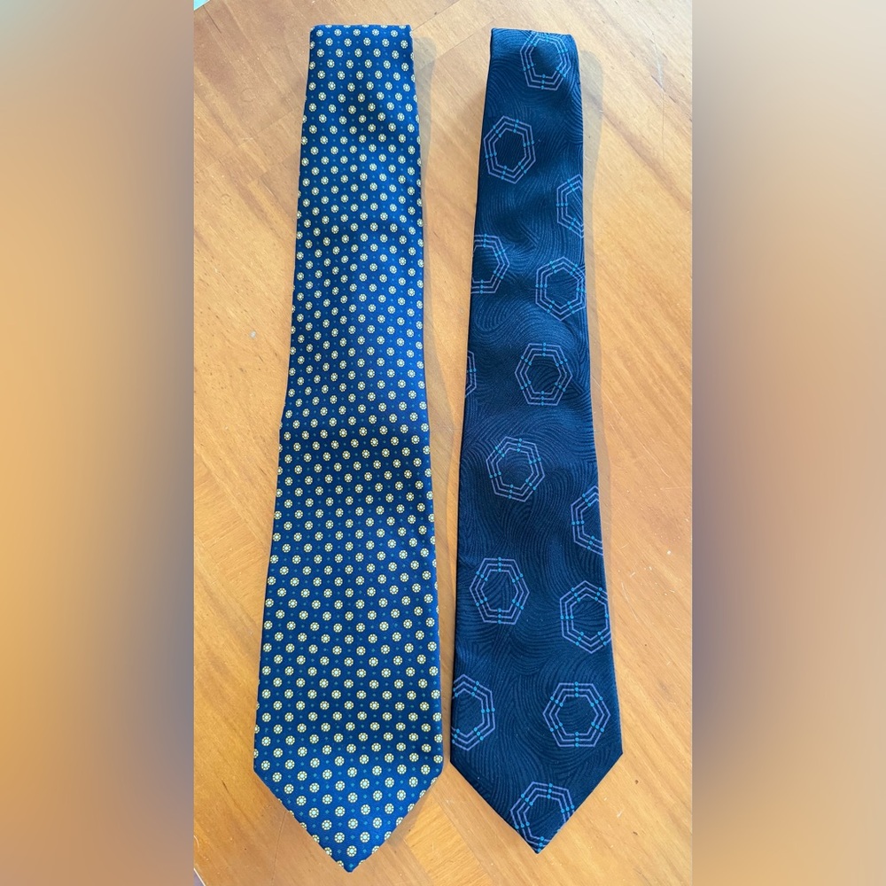 GIORGIO ARMANI Elegant Patterned Silk Tie Set of 2